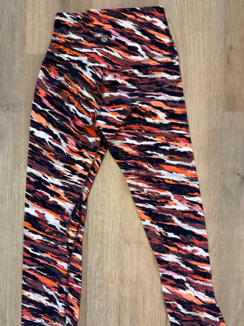 Lululemon Abstract Print Full Length Leggings Size 4 Orange Black